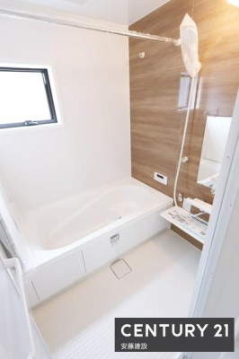 �����@�y�@�����@/�@Bathroom�@�z
����̔���������߂̐S�n�悢�o�X�^�C��
���������@��������Ă��芷�C���₷���A�~��͉ߓx�ȉ��x����h���܂�