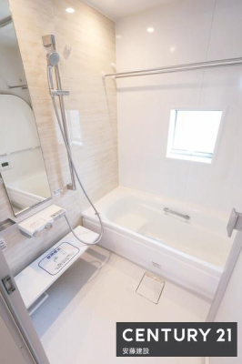 �����@�y�@�����@/�@Bathroom�@�z
�����Ղ�̂����ɂ������Z���ꂻ���Ȃ�Ƃ�̗���
�����g�[�����@��������Ă��芷�C���₷���A�~��͉ߓx�ȉ��x����h���܂�