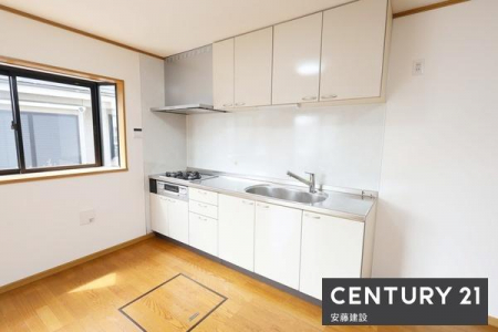 �L�b�`���@�y�@�L�b�`���@/�@Kitchen�@�z
���[�ƍ�ƃX�y�[�X����������m�ۂ����V�X�e���L�b�`���I
���C�����̗ǂ����������W�t�[�h�ŔM��ɂ�����������ɂ����݌v