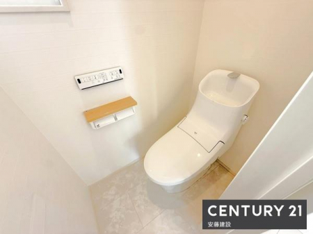�g�C���@�y�@�g�C���@/�@toilet�@�z
���邭�����I�ȃE�H�V�����b�g�t���g�C��
�J�����₷�����ʒu�Ŋ��C�⑋���̂̑|�������₷���̂��|�C���g�I