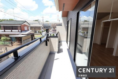 �o���R�j�[�@�y�@�o���R�j�[�@/�@Balcony�@�z
�Q������o���\�ȓ쐼�����o���R�j�[�I
���ɒ������󕨂��������񊱂������ȋ��