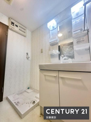 ���ʑ�E���ʏ��@�y�@���ʏ��@/�@Washroom�@�z
��������Ƃ܂Ƃ܂����R���p�N�g�݌v�̐��ʏ�