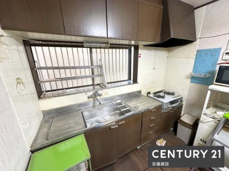 �L�b�`���@�y�@�L�b�`���@/�@Kitchen�@�z
���[�ƍ�ƃX�y�[�X����������m�ۂ����L�b�`��
��������M��ɂ�����������ɂ����݌v