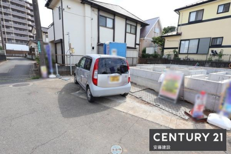 ���ԏ�@�y�@���ԏ�@/�@parking�@�z
����2��\�ȃX�y�[�X�i��1��Ԏ퐧���j
L������