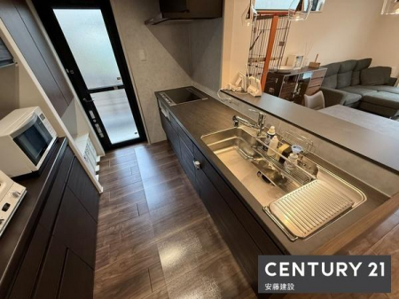�L�b�`���@�y�@�L�b�`���@/�@Kitchen�@�z
���r���O�����n����I�[�v���L�b�`���I�S�~�o����Ǘ��̂��₷��������t��
���C�����̗ǂ����������W�t�[�h�ŔM��ɂ�����������ɂ����݌v