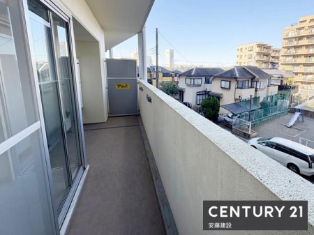�o���R�j�[�@�y�@�o���R�j�[�@/�@Balcony�@�z
���r���O�A�m������o���\�Ȗk�������o���R�j�[