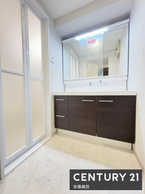���ʑ�E���ʏ��@�y�@���ʏ��@/�@Washroom�@�z
������������ʏ��́A�Z���������X�g���X�t���[�ɐg�x�x�ł������ȋ��
����������[���ł���Ɨ����ʉ��ϑ䊮���I