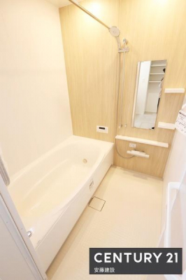 �����@�y�@�����@/�@Bathroom�@�z
����̔���������߂̐S�n�悢�o�X�^�C��
���������@��������Ă��芷�C���₷���A�~��͉ߓx�ȉ��x����h���܂�