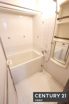 �����@�y�@�����@/�@Bathroom�@�z
���������闁��
�z�X�N���[����������Ă���A�J�̓��ł����������\