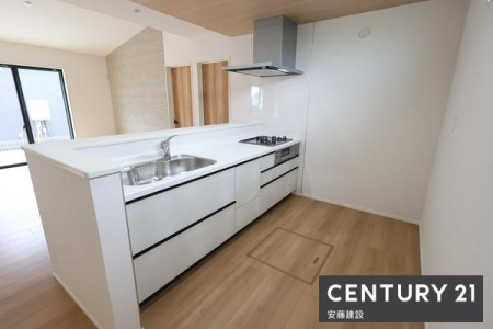 �L�b�`���@�y�@�L�b�`���@/�@Kitchen�@�z
��ƃX�y�[�X���L���A������Еt���̎菇���X���[�Y�ȃI�[�v���L�b�`��
���Ƒ��Ɖ�b���y���݂Ȃ�����K�ɉƎ����ł��閣�͓I�ȋ�Ԃł��I