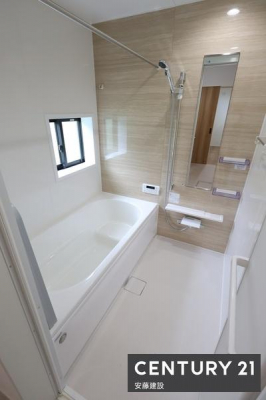 �����@�y�@�����@/�@Bathroom�@�z
����̔���������߂̐S�n�悢�o�X�^�C��
���������@��������Ă��芷�C���₷���A�~��͉ߓx�ȉ��x����h���܂�