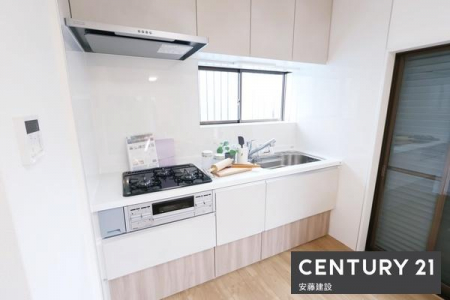 �L�b�`���@�y�@�L�b�`���@/�@Kitchen�@�z
�������ɏW���ł���Ɨ��^�V�X�e���L�b�`��
���C�ɍœK�ȑ�������ŔM��ɂ�����������ɂ����݌v