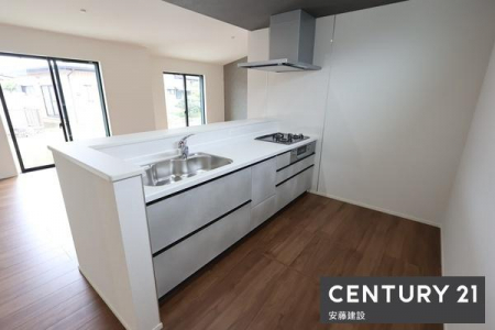 �L�b�`���@�y�@�L�b�`���@/�@Kitchen�@�z
��ƃX�y�[�X���L���A������Еt���̎菇���X���[�Y�ȃI�[�v���L�b�`��
���Ƒ��Ɖ�b���y���݂Ȃ�����K�ɉƎ����ł��閣�͓I�ȋ�Ԃł��I