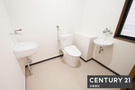 �g�C���@�y�@�g�C���@/�@toilet�@�z
�Ԃ����̈ړ������X���[�Y�ɍs����L�����m�ۂ����g�C���X�y�[�X
��􂢊�Ƒ��ړI�V���N��������@�\�I�Ȑ݌v