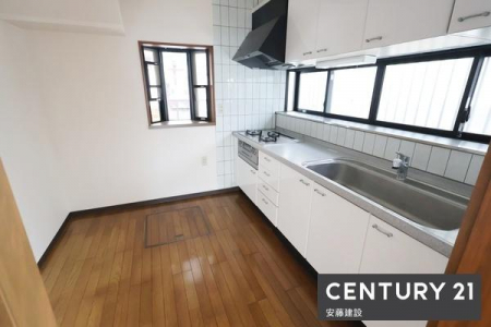 �L�b�`���@�y�@�L�b�`���@/�@Kitchen�@�z
�������ɏW���ł���Ɨ��^�V�X�e���L�b�`��
���C�ɍœK�ȑ�������ŔM��ɂ�����������ɂ����݌v