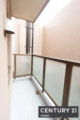 �o���R�j�[�@�y�@�o���R�j�[�@/�@Balcony�@�z
���������o����\�ȃL�b�`�����o���R�j�[�́A�����ƕ֗��ȃX�y�[�X�B
�l�ڂɂ��ɂ����̂��������|�C���g�I