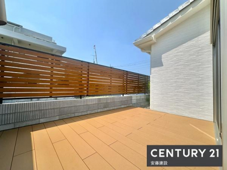 ��@�y�@��@/�@Garden�@�z
������ō̌��L���ȃE�b�h�f�b�L�t������X�y�[�X�I
���󕨂����S���Ċ�����ډB���t�F���X����