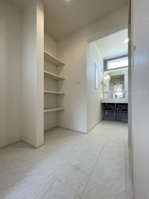 �����\�z�}(����)�@�y�@���d�l�ʐ^�@/�@�����h���[���[���@�z
���I����
�i���ݔ��ɂ����Ă͌����L�p�ł��j
